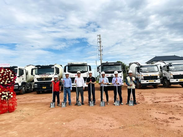LỄ KHỞI CÔNG HẠNG MỤC NHÀ VĂN PHÒNG – DỰ ÁN VSIP HÀ TĨNH