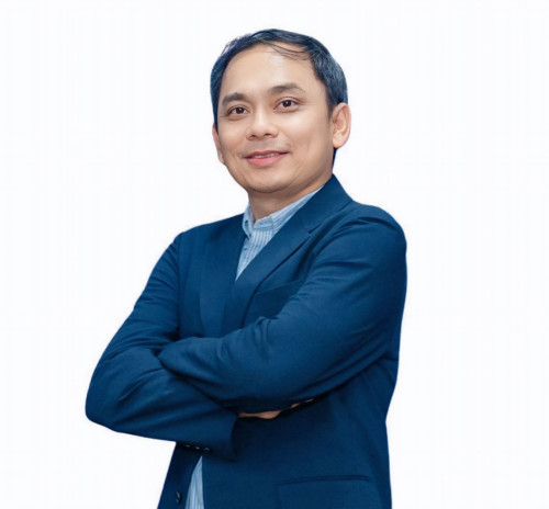 NGUYỄN VĂN VINH